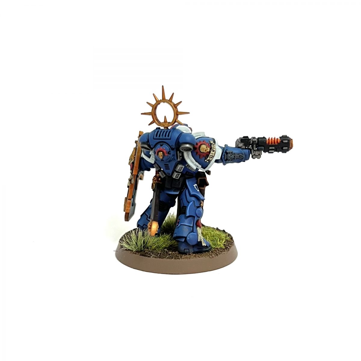 Ultramarines 1st Company Lieutenant